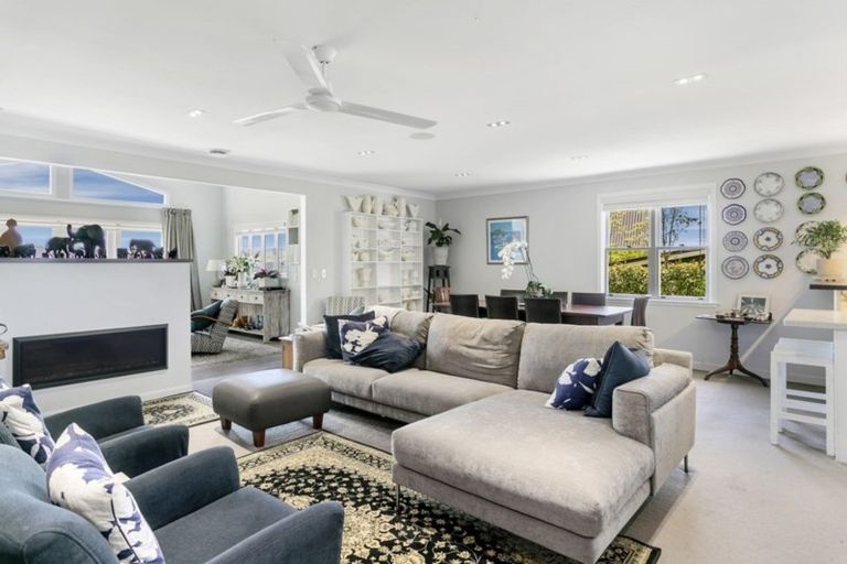 Photo of property in 86 Rokino Road, Hilltop, Taupo, 3330