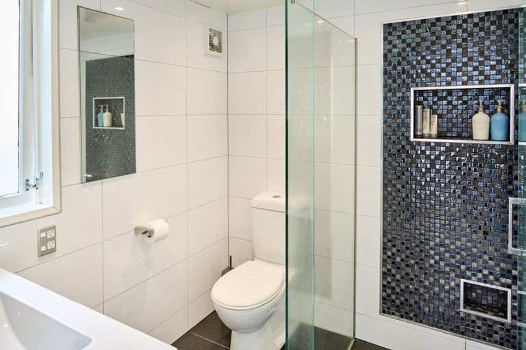 Photo of property in 25 Eskdale Road, Papakowhai, Porirua, 5024