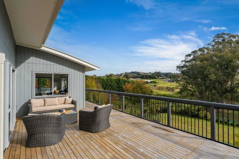 Photo of property in 140 Acacia Heights Drive, Acacia Bay, Taupo, 3385