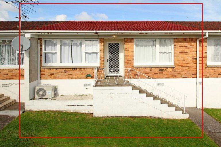 Photo of property in 2/69 Coronation Road, Papatoetoe, Auckland, 2025