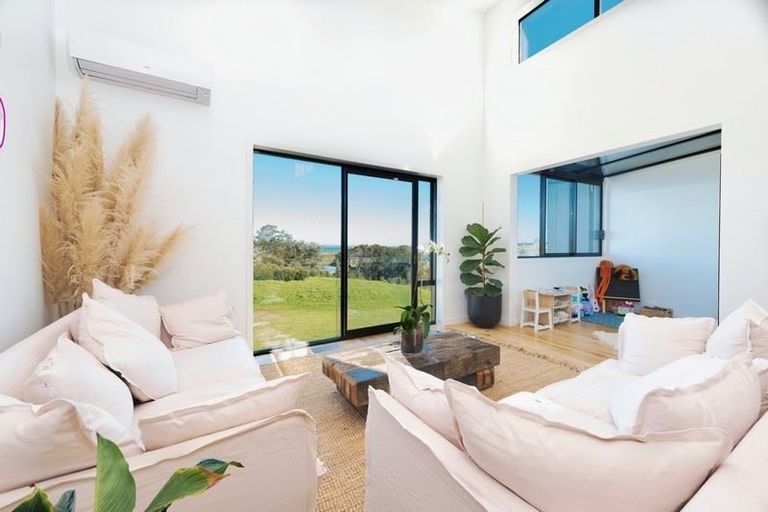 Photo of property in 16 Catalina Bay Drive, Hobsonville, Auckland, 0616