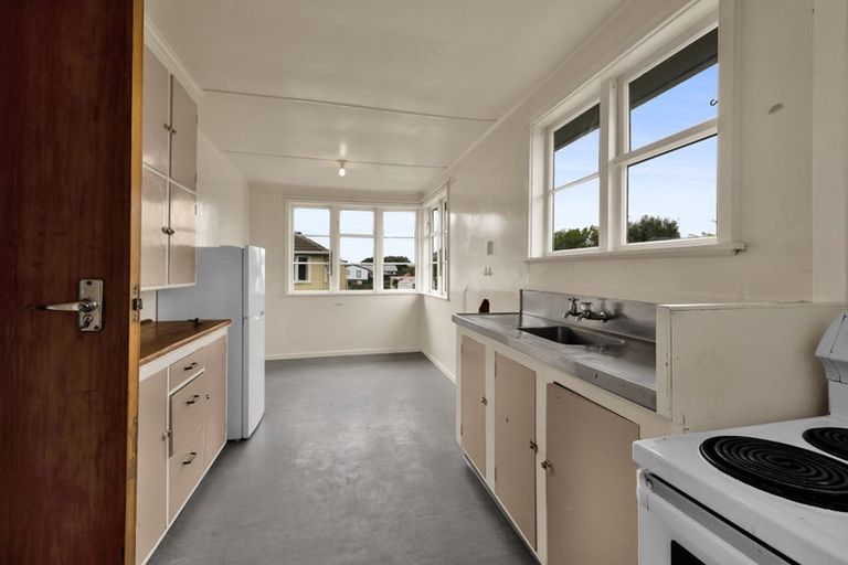 Photo of property in 47 Fairfield Road, Hawera, 4610