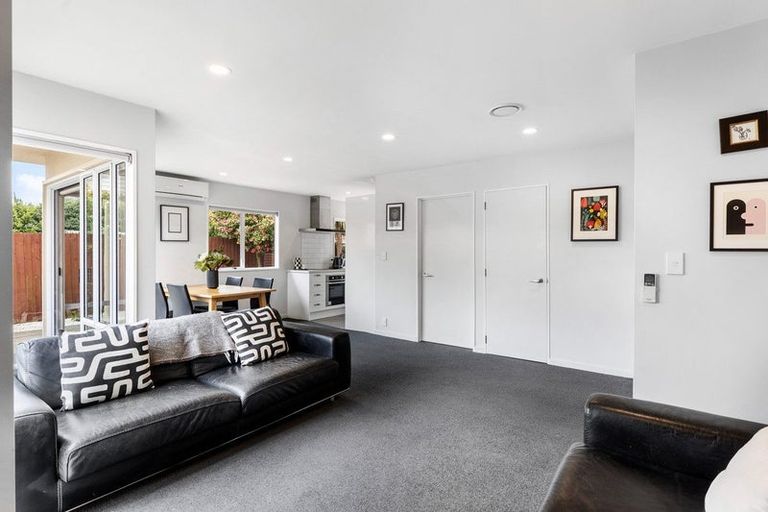 Photo of property in 2/18 Palatine Terrace, Huntsbury, Christchurch, 8022