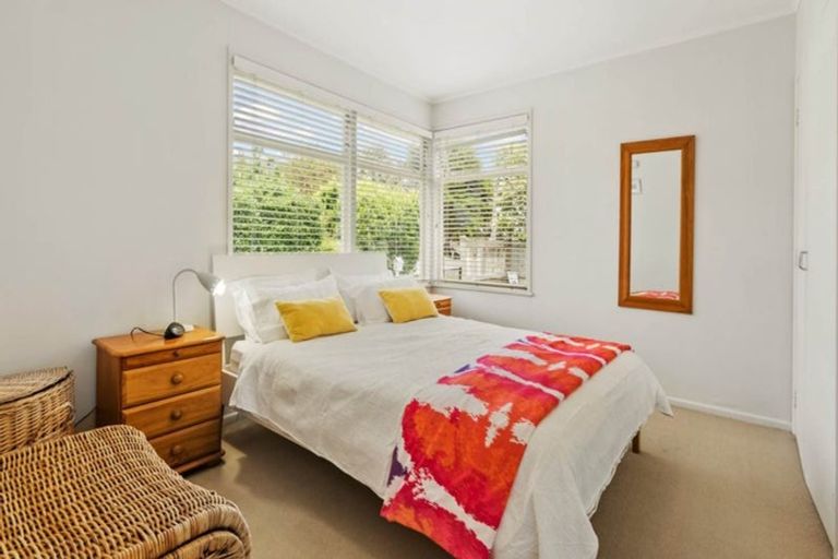 Photo of property in 1/12 Firth Road, Torbay, Auckland, 0630