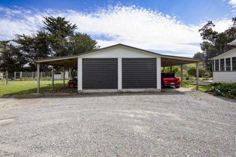 Photo of property in 265 Cable Station Road, Blind River, Seddon, 7285