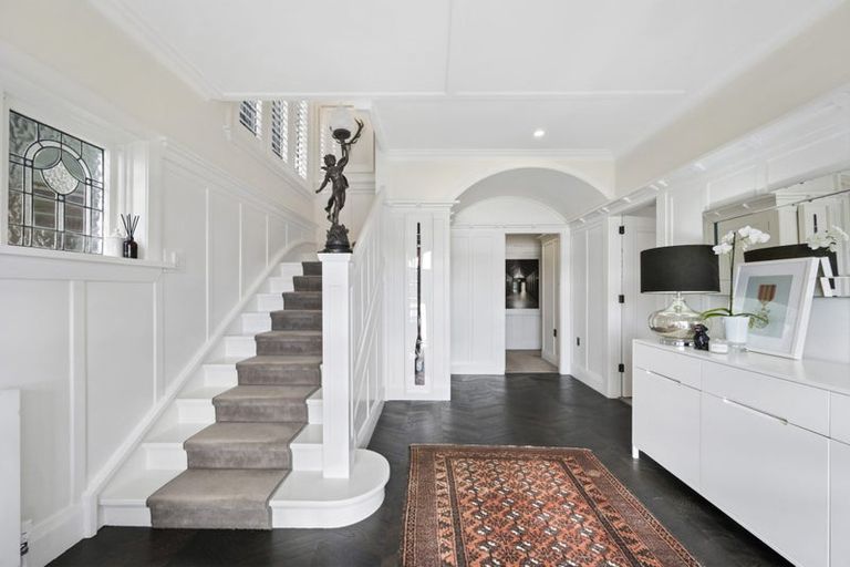 Photo of property in 44 Mcfarlane Street, Mount Victoria, Wellington, 6011