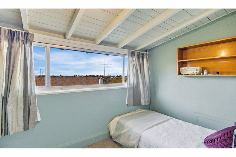 Photo of property in 73 Avenue Road, West End, Timaru, 7910