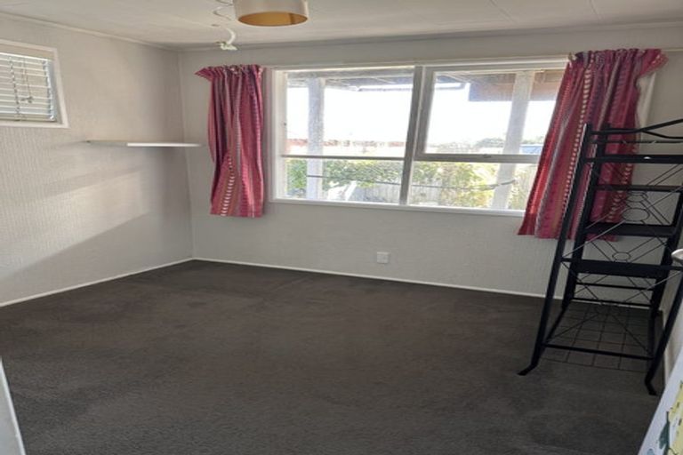 Photo of property in 31 Whitford Road, Howick, Auckland, 2014