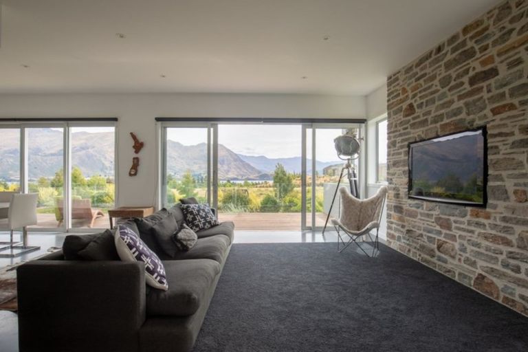 Photo of property in 27 Ridgecrest, Wanaka, 9305