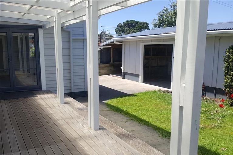Photo of property in 38b Whiteley Street, Moturoa, New Plymouth, 4310