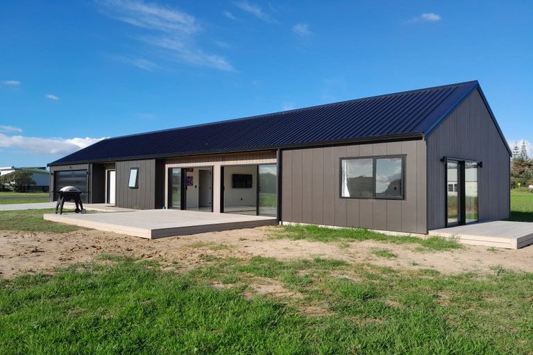 Photo of property in 307 Matarangi Drive, Matarangi, Whitianga, 3592