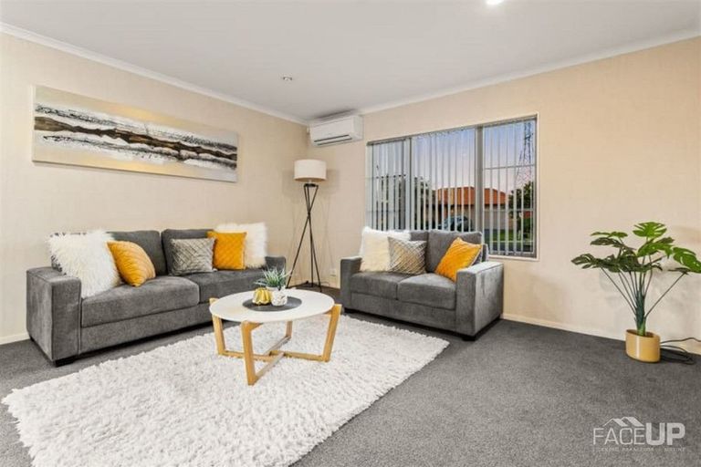 Photo of property in 28 Richfield Crescent, Westgate, Auckland, 0614
