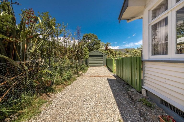 Photo of property in 14 Mcgill Street, Waimangaroa, Westport, 7891