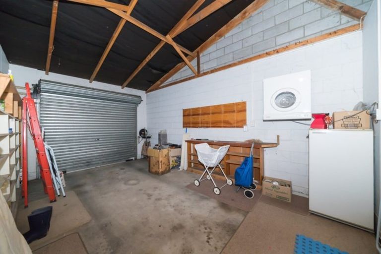Photo of property in 347 College Street, West End, Palmerston North, 4410