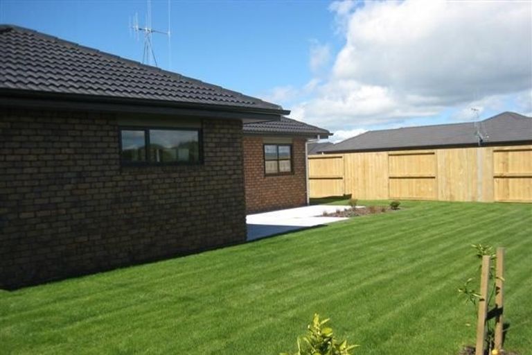 Photo of property in 8 Shirley Place, Huntington, Hamilton, 3210