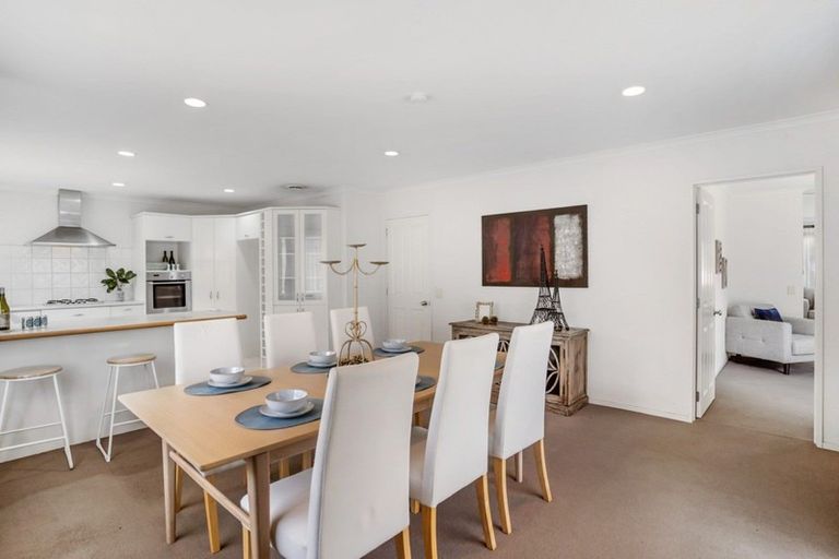 Photo of property in 80 Middlefield Drive, Flat Bush, Auckland, 2016