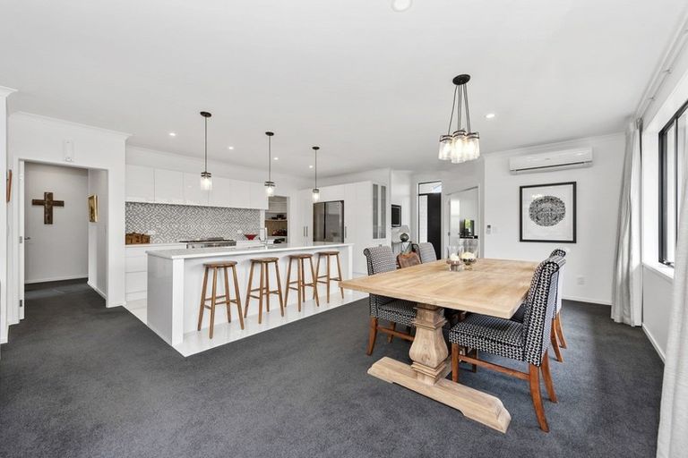 Photo of property in 230 Cumberland Drive, Flagstaff, Hamilton, 3210