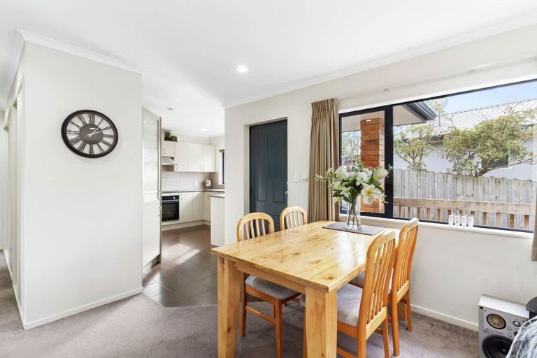 Photo of property in 12a Midvale Place, Burswood, Auckland, 2013