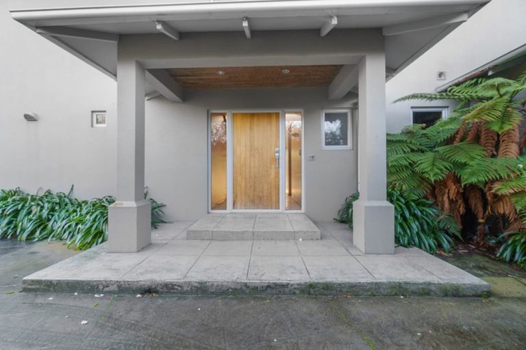 Photo of property in 49 Banks Avenue, Dallington, Christchurch, 8061