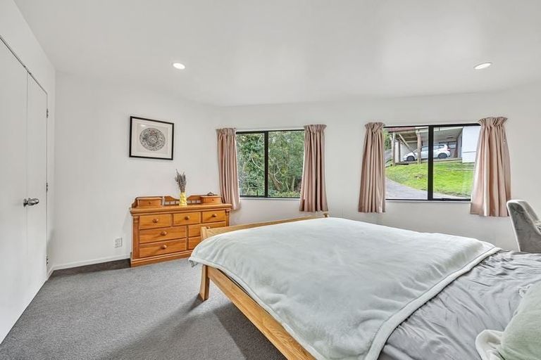 Photo of property in 364a Glenfield Road, Glenfield, Auckland, 0629