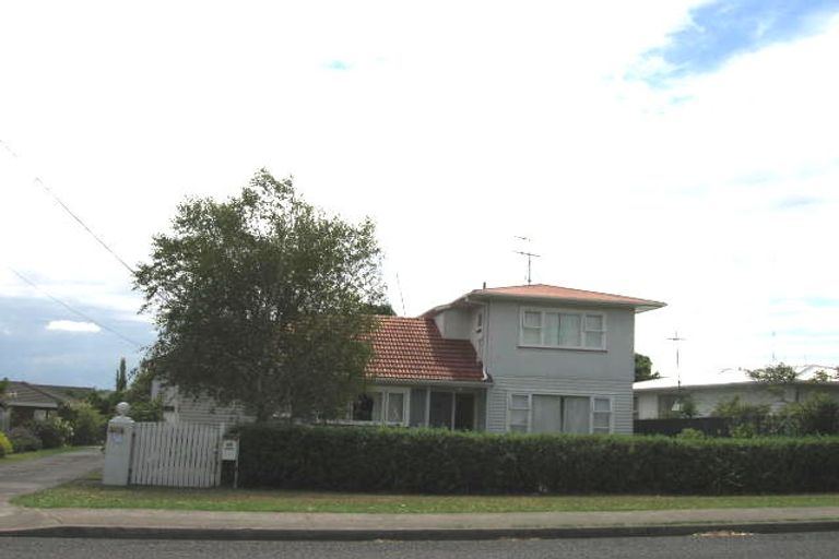 Photo of property in 1/42 Toroa Street, Torbay, Auckland, 0630