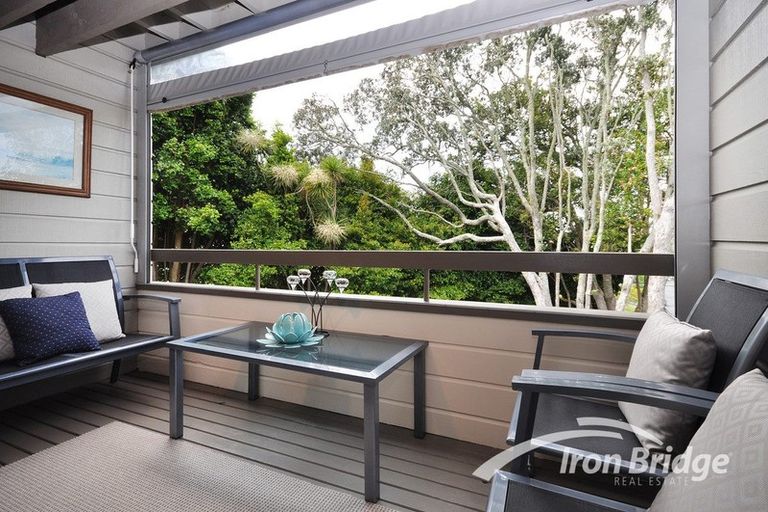 Photo of property in 1/51 Seaton Road, Murrays Bay, Auckland, 0630