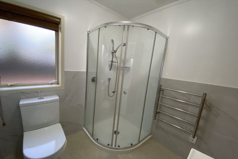 Photo of property in 8 Sanctuary Point, Sunnyhills, Auckland, 2010