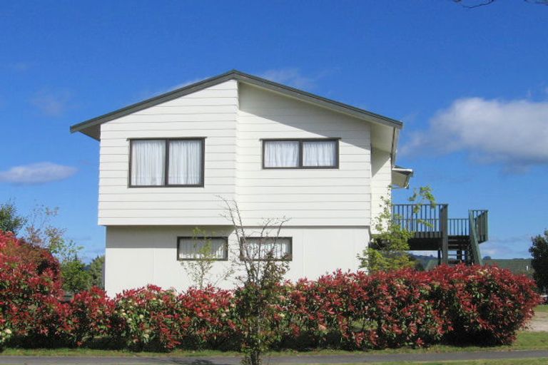 Photo of property in 33 Hammersmith Street, Richmond Heights, Taupo, 3330