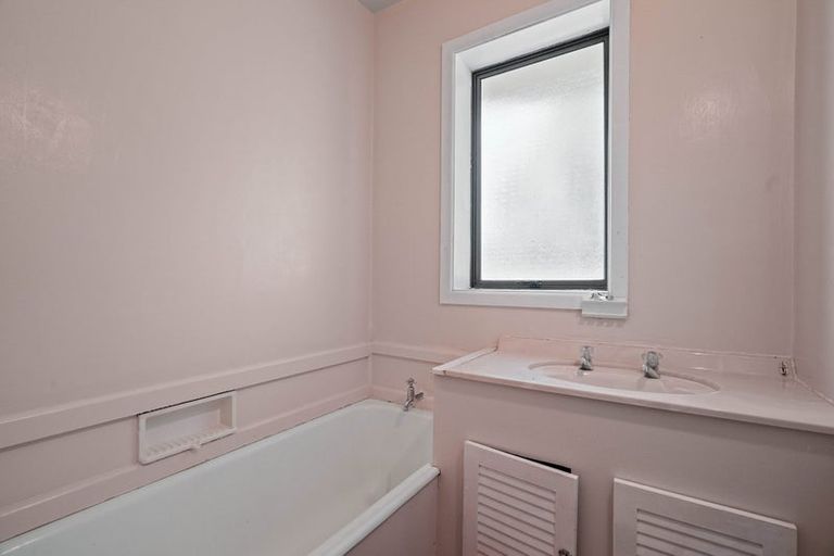 Photo of property in 66 Moffett Street, Islington, Christchurch, 8042