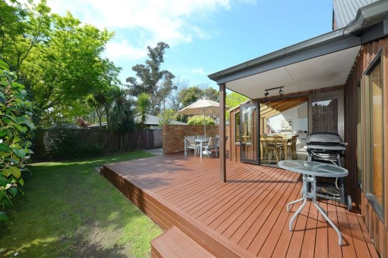 Photo of property in 2/8 Cephas Close, Sockburn, Christchurch, 8042