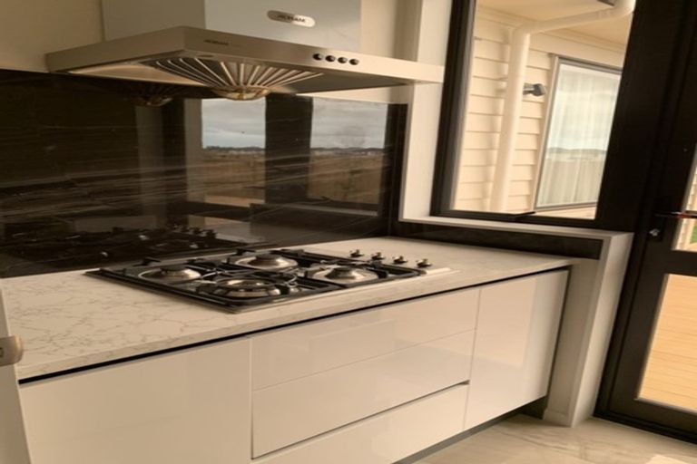 Photo of property in 47 Hikuawa Road, Flat Bush, Auckland, 2019