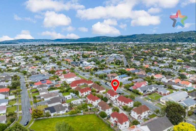 Photo of property in 2/74 Waiwhetu Road, Waiwhetu, Lower Hutt, 5010