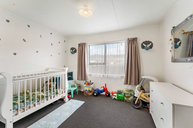 Photo of property in 13 Donnelley Drive, Wainuiomata, Lower Hutt, 5014