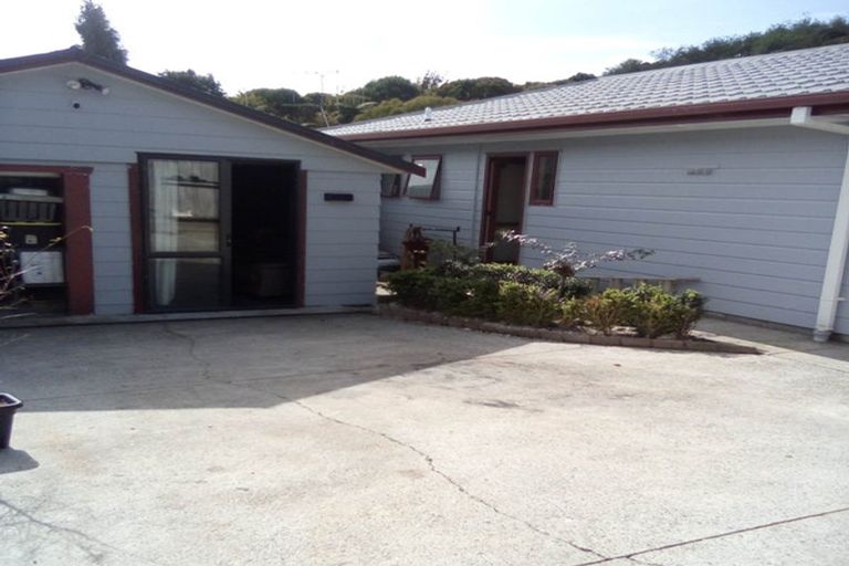 Photo of property in 28b Dingadee Street, Welcome Bay, Tauranga, 3112