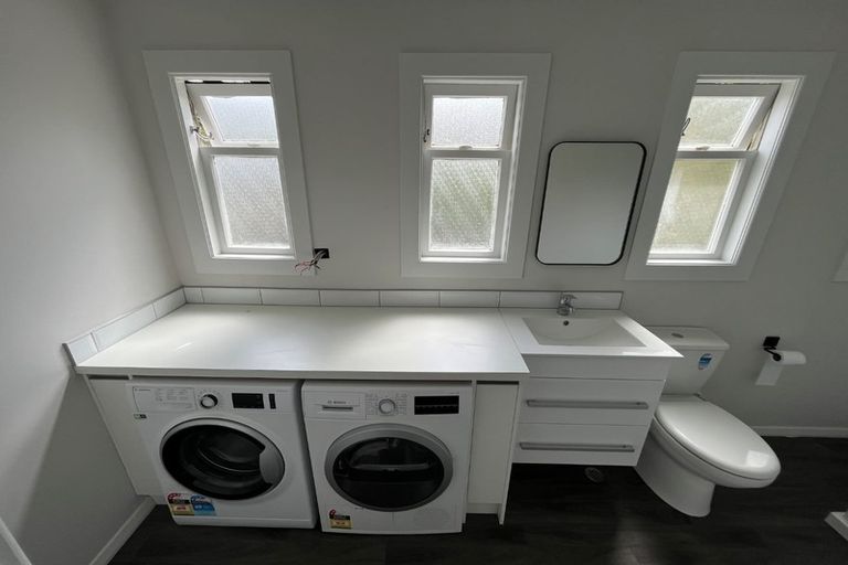 Photo of property in 212 The Terrace, Wellington Central, Wellington, 6011