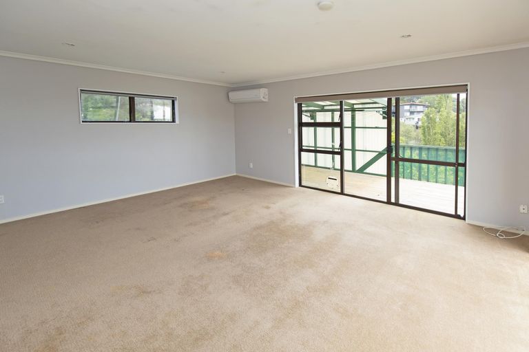 Photo of property in 42 Elliston Crescent, Stanmore Bay, Whangaparaoa, 0932