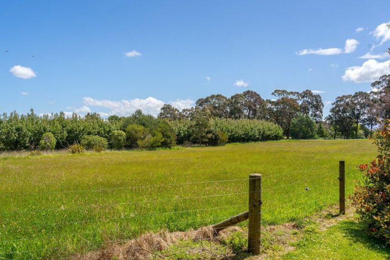 Photo of property in 24b Cromarty Drive, Martinborough, 5784