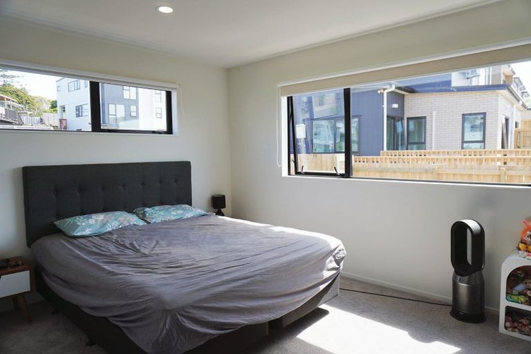 Photo of property in 4 Lawson Creek Street, Massey, Auckland, 0614