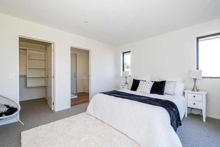 Photo of property in 5 Arrowsmith Drive, Clover Park, Auckland, 2019