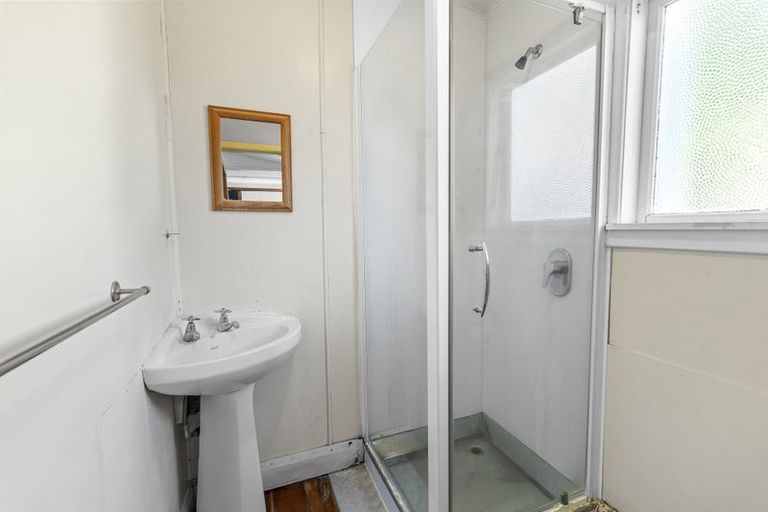Photo of property in 58 Morley Street, New Plymouth, 4310