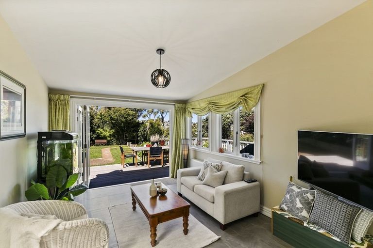 Photo of property in 73 Old Karori Road, Karori, Wellington, 6012