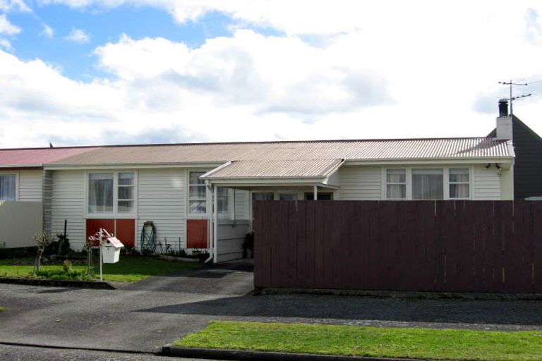 Photo of property in 2 Keaton Street, Masterton, 5810