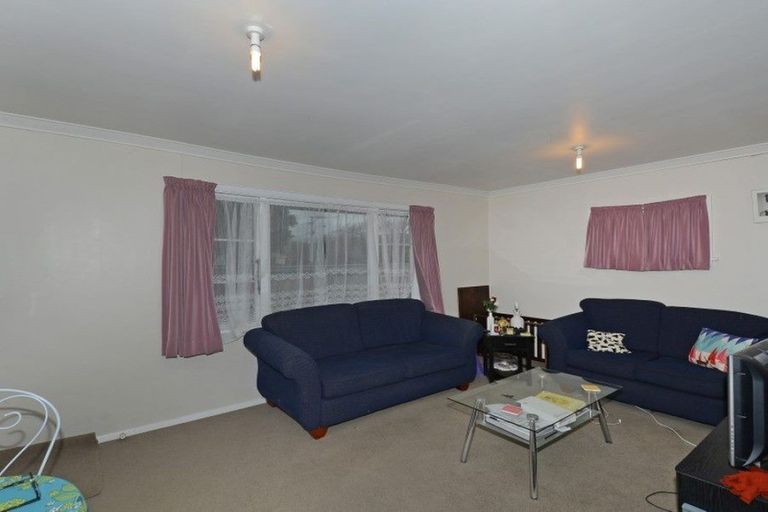 Photo of property in 1/16 Bristol Street, Trentham, Upper Hutt, 5018