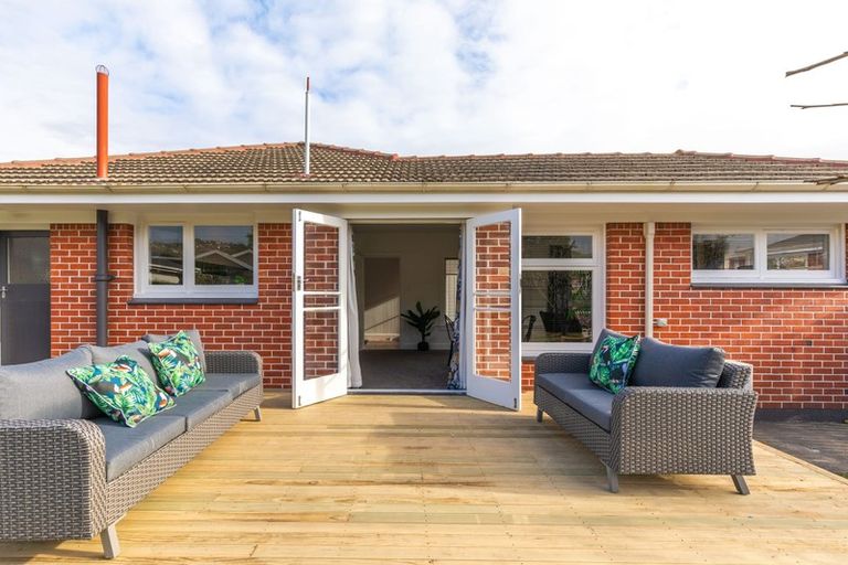 Photo of property in 18 Remuera Avenue, Cashmere, Christchurch, 8022