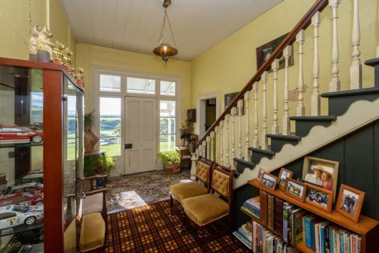 Photo of property in 1 Hadfield Street, Patea, 4520