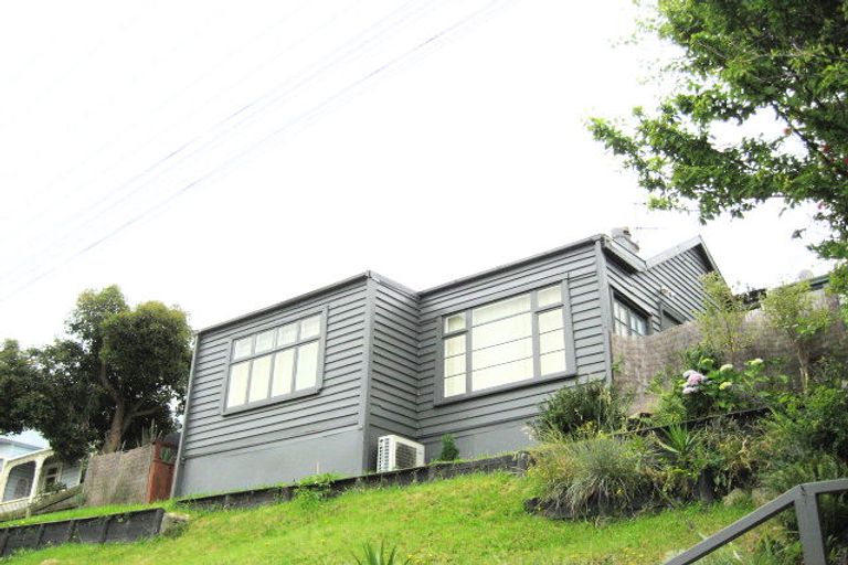Photo of property in 30 Cunningham Terrace, Lyttelton, 8082
