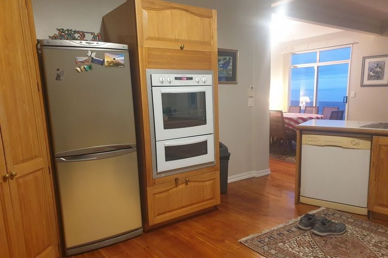 Photo of property in 19 The Crescent, Raumati South, Paraparaumu, 5032