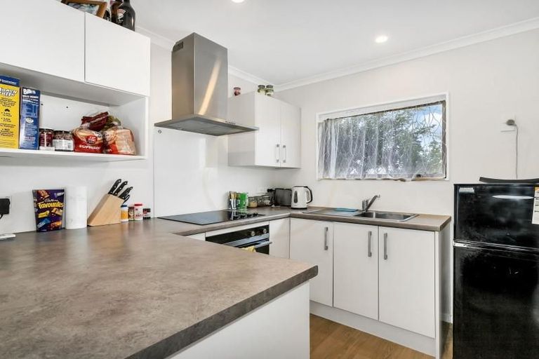 Photo of property in 51 Christmas Road, Manurewa, Auckland, 2102