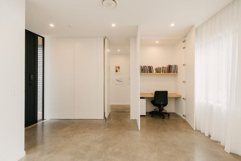 Photo of property in 16 Crown Lane, Rongotea, Palmerston North, 4473