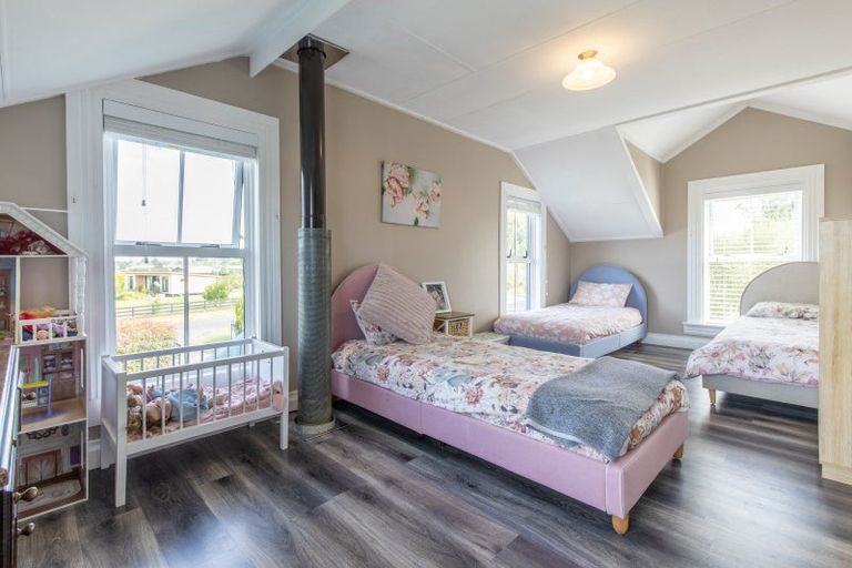 Photo of property in Dippers Halll, 28 Bell Street, Otane, 4202